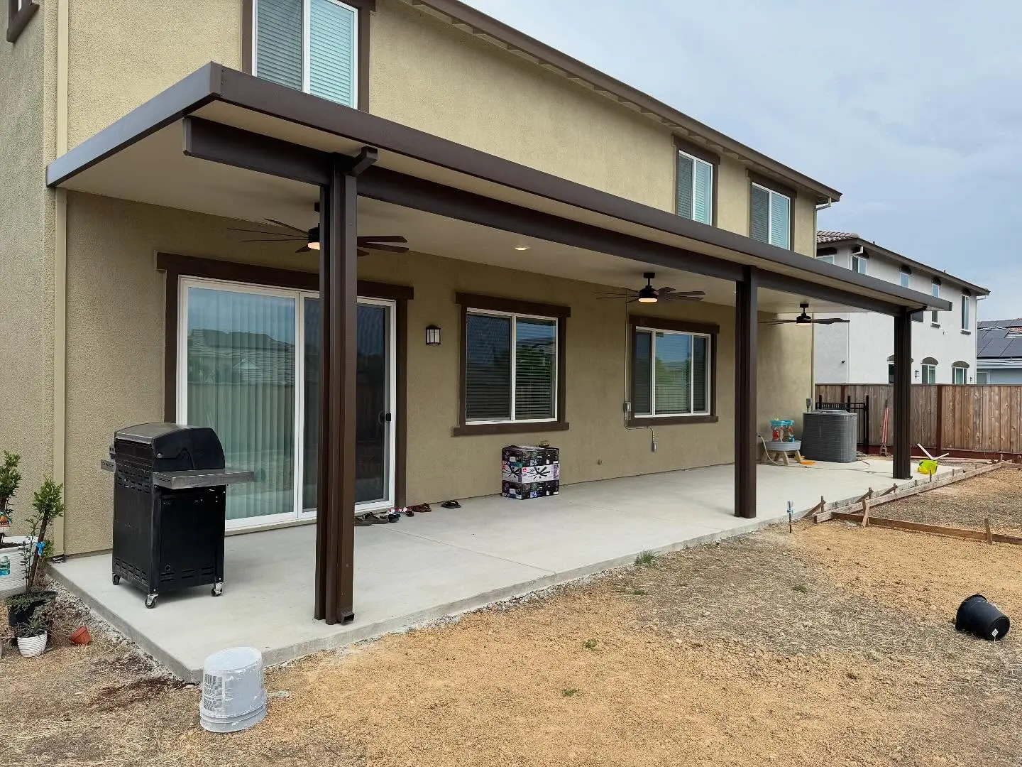 Full-Width Patio Cover in Antioch, CA
